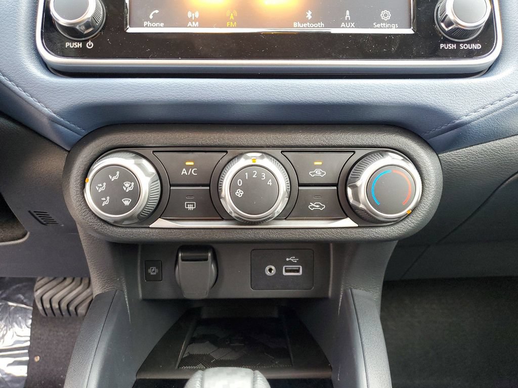 New 2025 Nissan Versa SV w/ Trunk Package FWD image 25