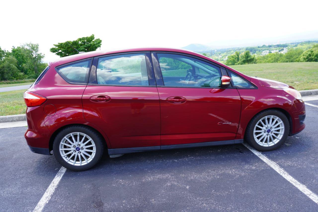 Used 2015 Ford C-MAX SE w/ Equipment Group 201A FWD image 17
