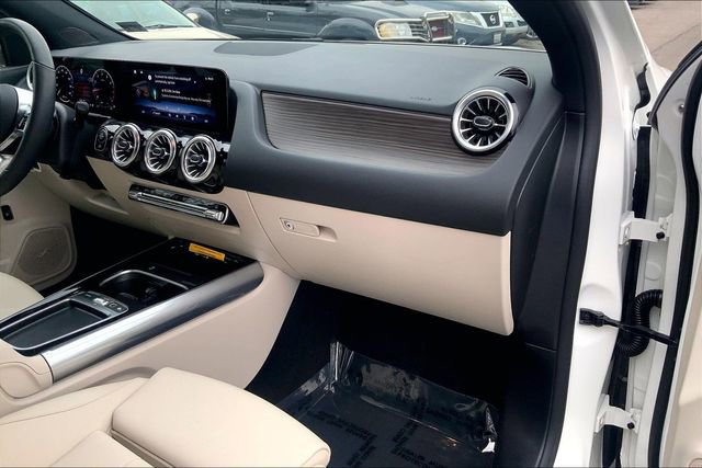 Used 2026 Mercedes-Benz GLA 250 4MATIC image 15