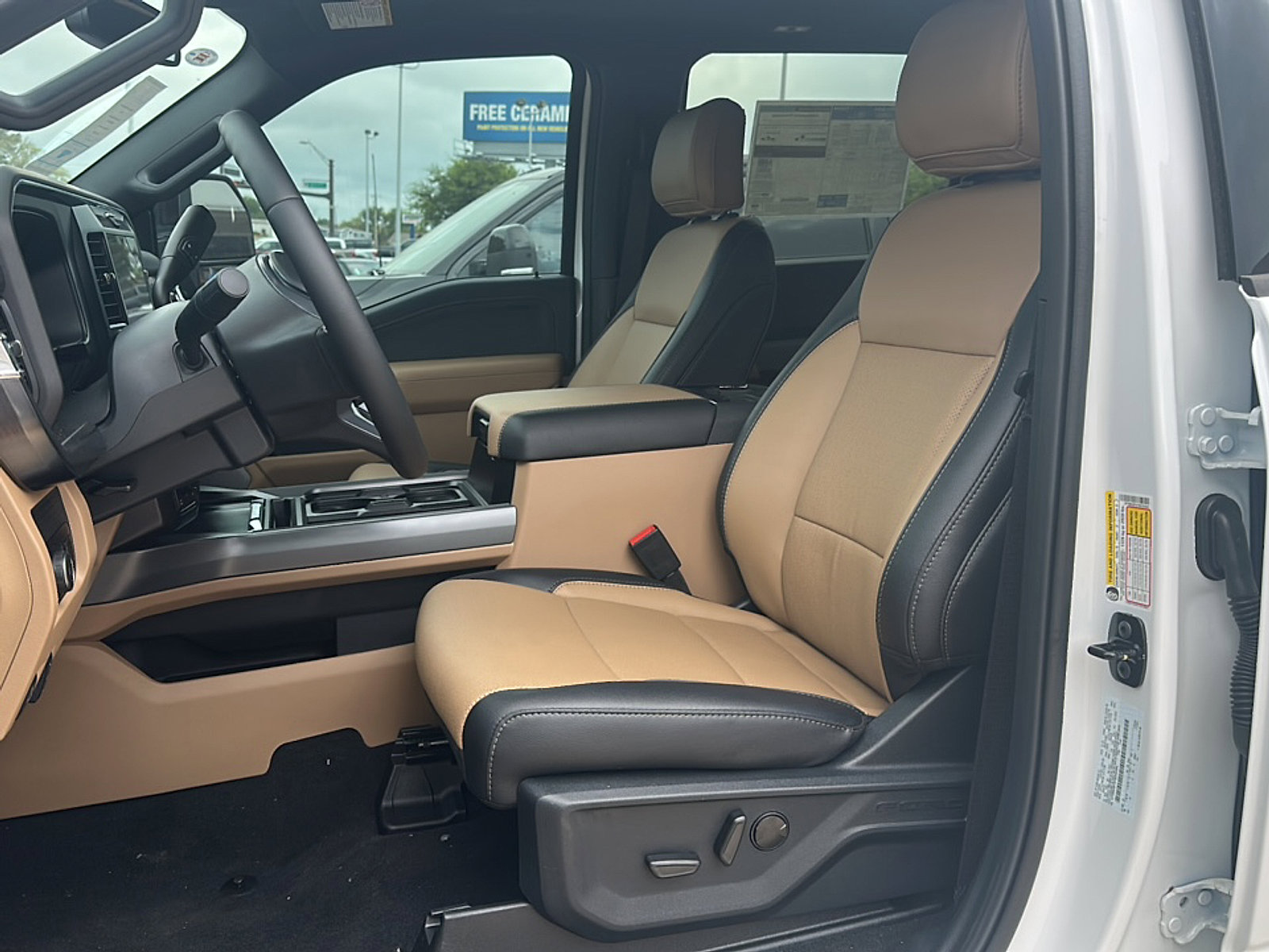 New 2026 Ford F250 Lariat w/ Lariat Ultimate Package AWD/4WD image 14