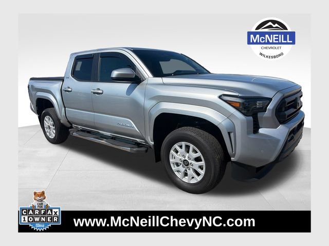 Used 2024 Toyota Tacoma SR5 AWD/4WD image 1