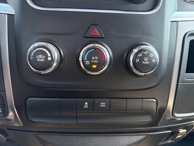 Used 2021 RAM 1500 Classic SLT AWD/4WD image 19