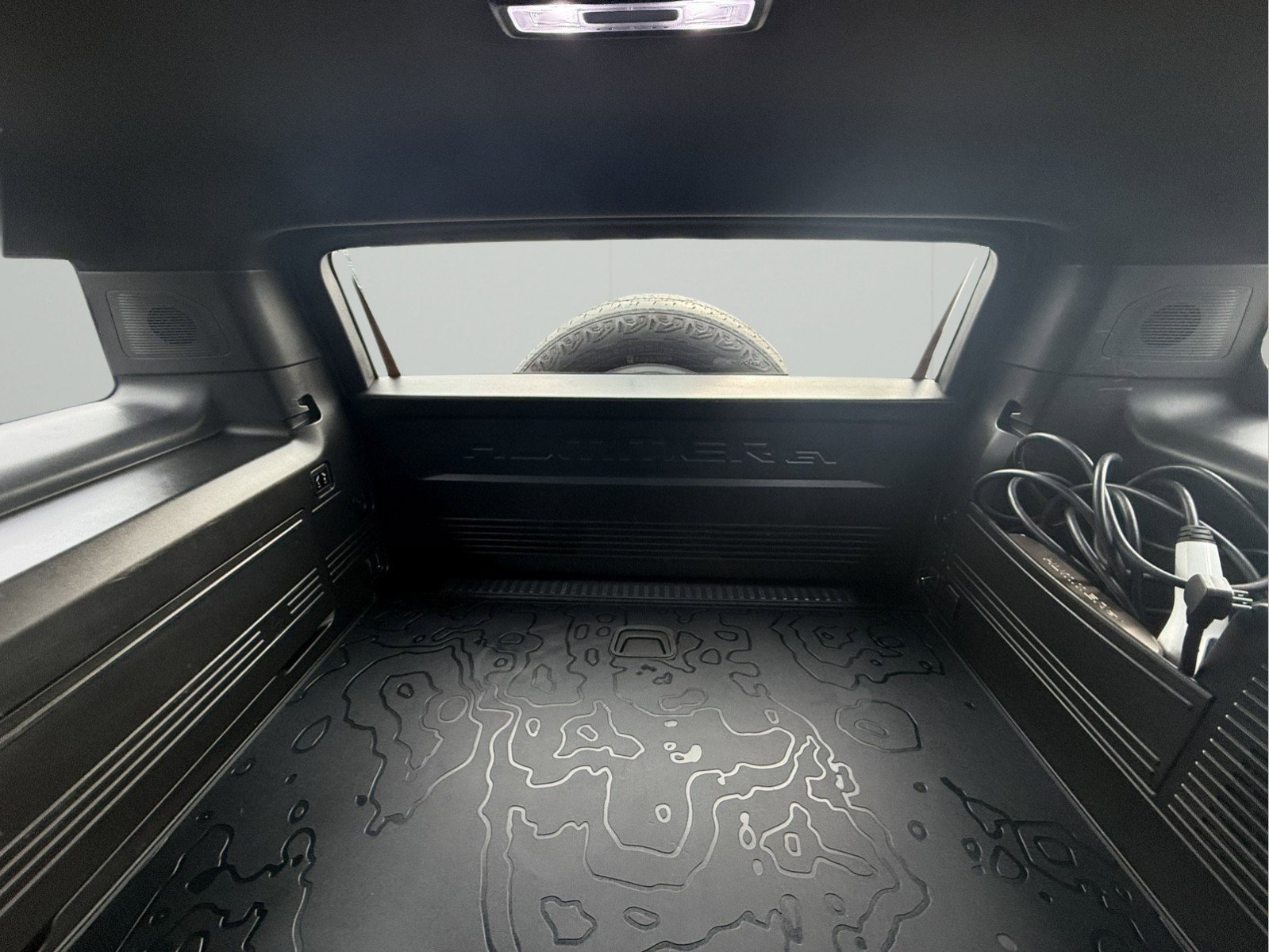 Used 2024 GMC Hummer EV 3X w/ LPO, Cargo Utility Package image 33