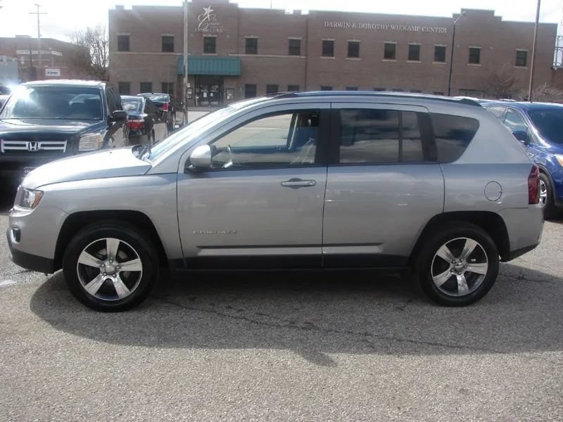 Used 2016 Jeep Compass High Altitude FWD image 7