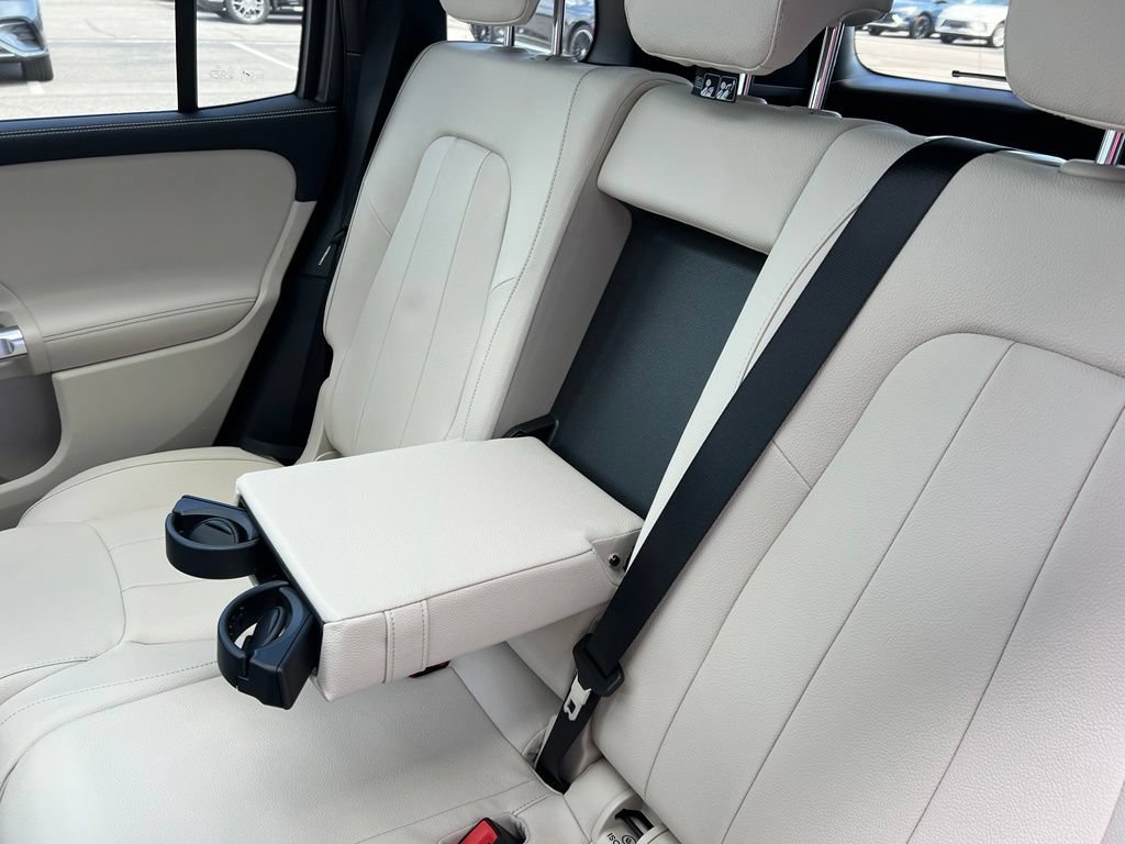 New 2026 Mercedes-Benz GLB 250 4MATIC image 31