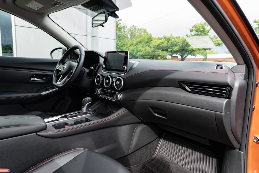 Certified 2025 Nissan Sentra SR w/ SR Premium Package FWD image 29
