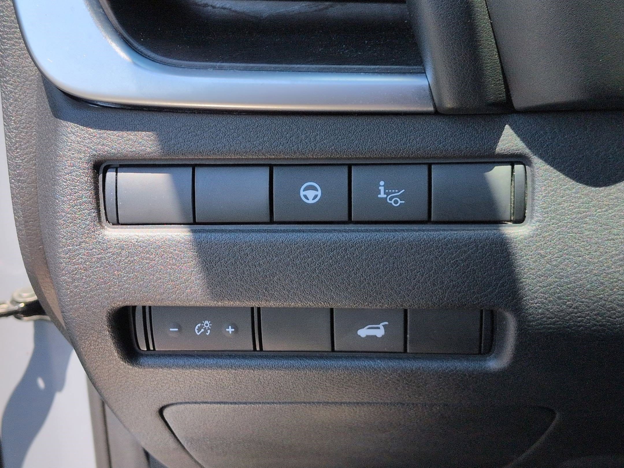 Used 2021 Nissan Rogue Platinum AWD/4WD image 17