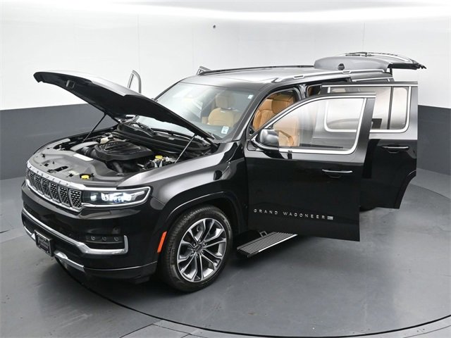 Used 2023 Jeep Grand Wagoneer Series III image 58