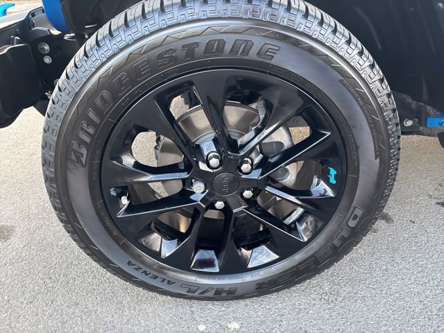 Used 2022 Jeep Wrangler Unlimited Sahara w/ Dual Top Group image 33