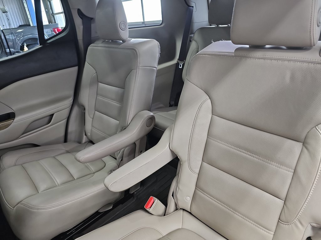 Used 2018 GMC Acadia Denali w/ Technology Package image 14