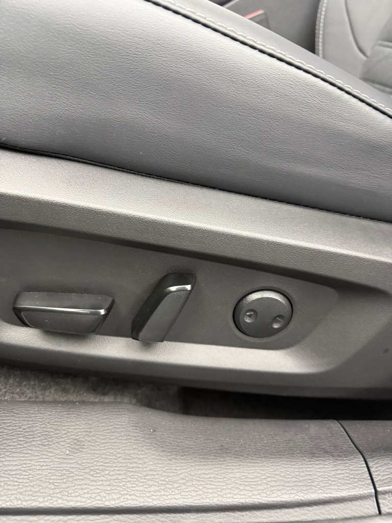 New 2025 Mitsubishi Outlander SE image 14