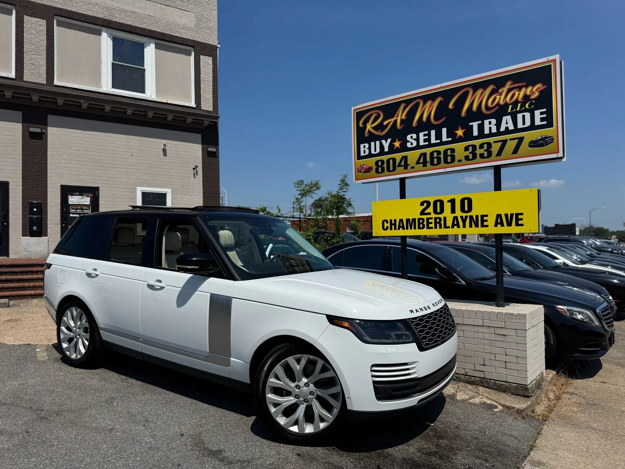 Used 2019 Land Rover Range Rover HSE image 39