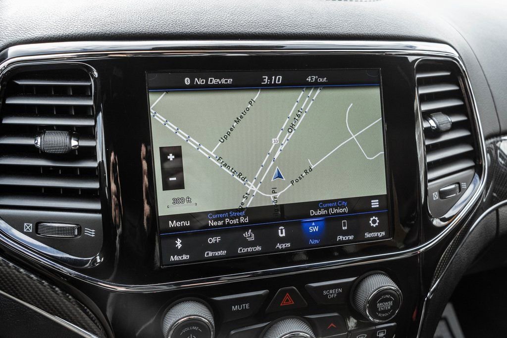 Used 2020 Jeep Grand Cherokee SRT image 21