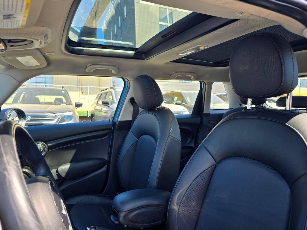 Used 2015 MINI Cooper 4-Door Hardtop FWD image 20