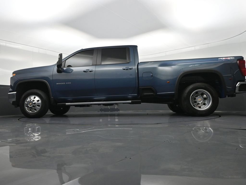 Used 2026 Chevrolet Silverado 3500 LT AWD/4WD image 28