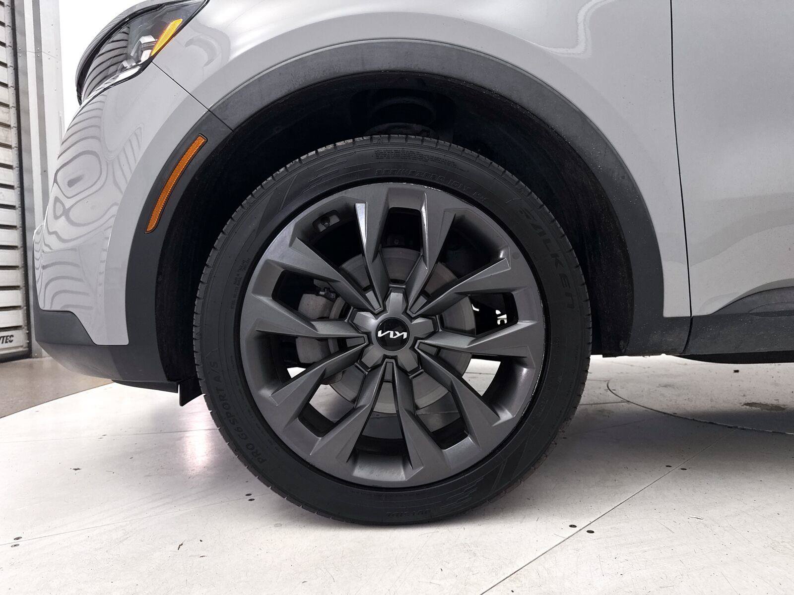 Used 2022 Kia Sorento SX Prestige w/ Rust Color Package AWD/4WD image 18