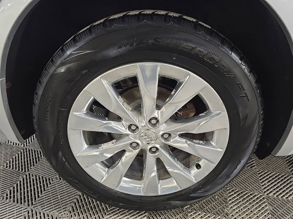 Used 2018 Buick Envision Essence image 14