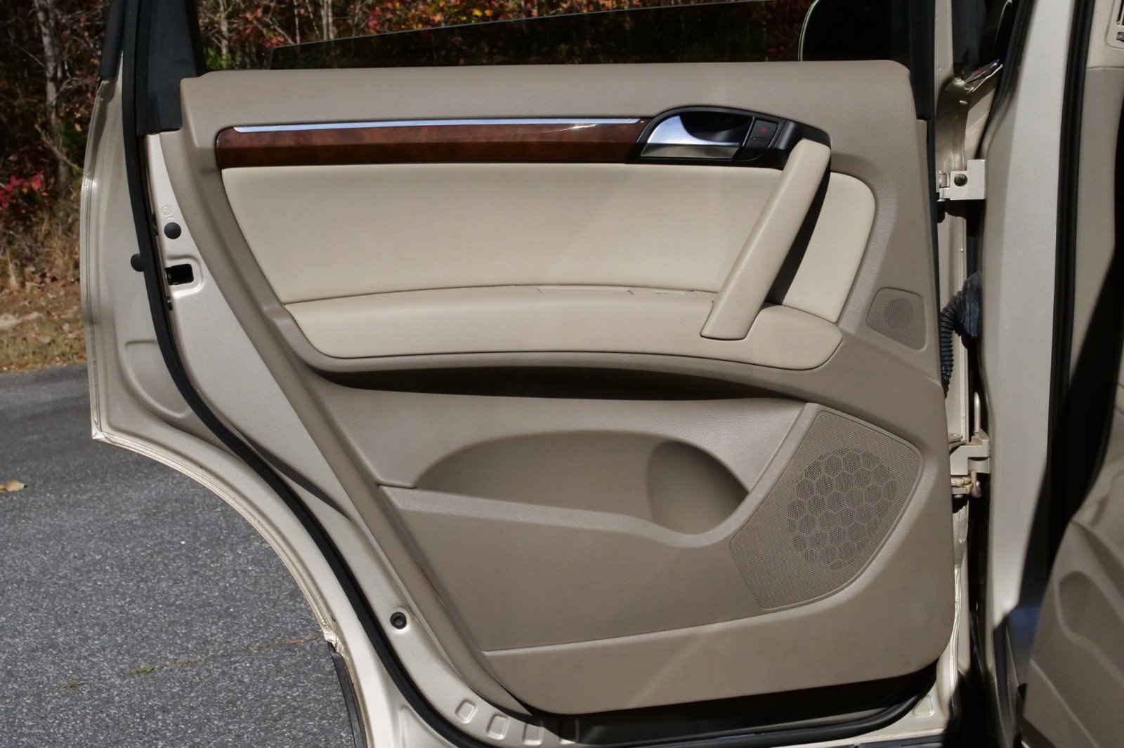 Used 2008 Audi Q7 3.6 Premium image 29