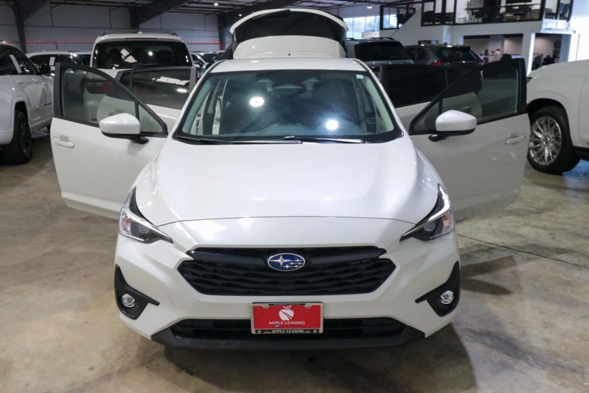 Used 2025 Subaru Impreza 2.0i Sport AWD/4WD image 31