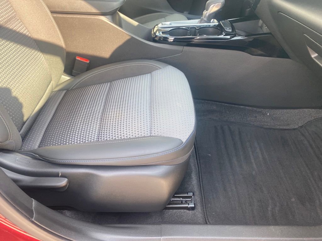 Used 2024 Chevrolet Trax LT w/ Sunroof Package image 20