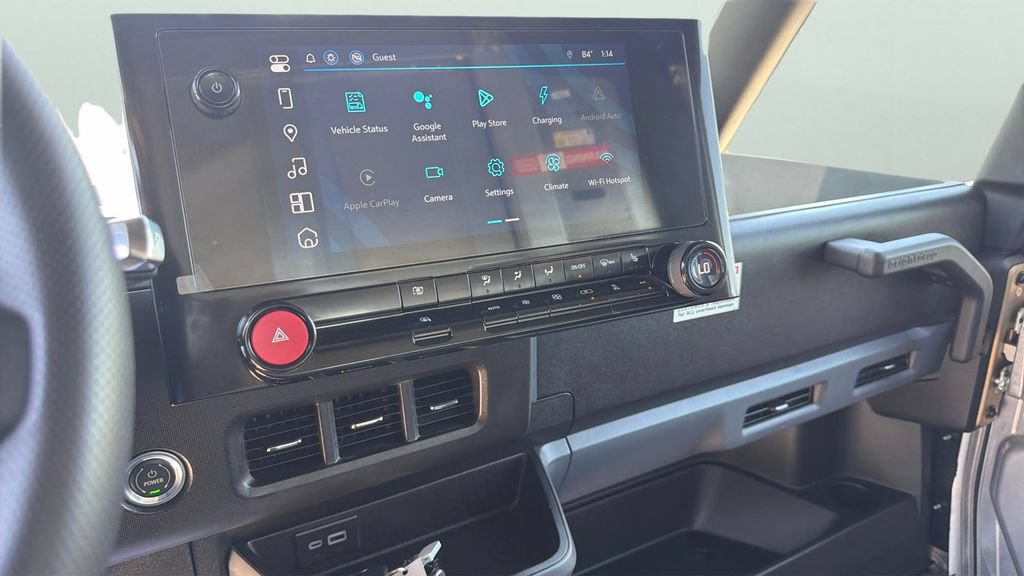 Used 2024 Chevrolet Brightdrop 400 w/ Commercial Equipment Package AWD/4WD image 23