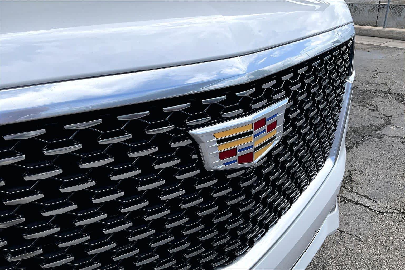 Used 2023 Cadillac Escalade ESV Premium Luxury RWD image 30