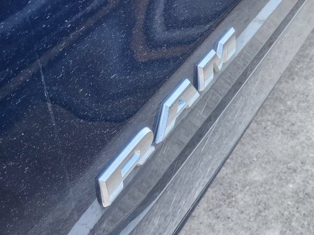 Used 2024 RAM 1500 Laramie AWD/4WD image 9