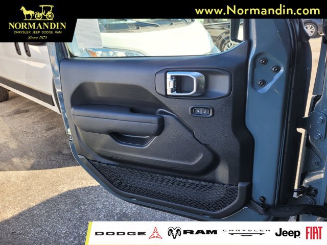 New 2026 Jeep Wrangler Sport AWD/4WD image 9