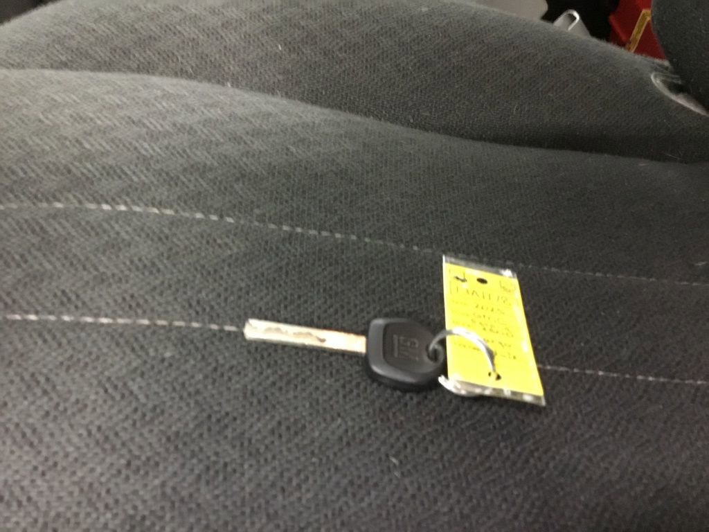 Used 2023 GMC Savana 2500 w/ Driver Convenience Package image 7