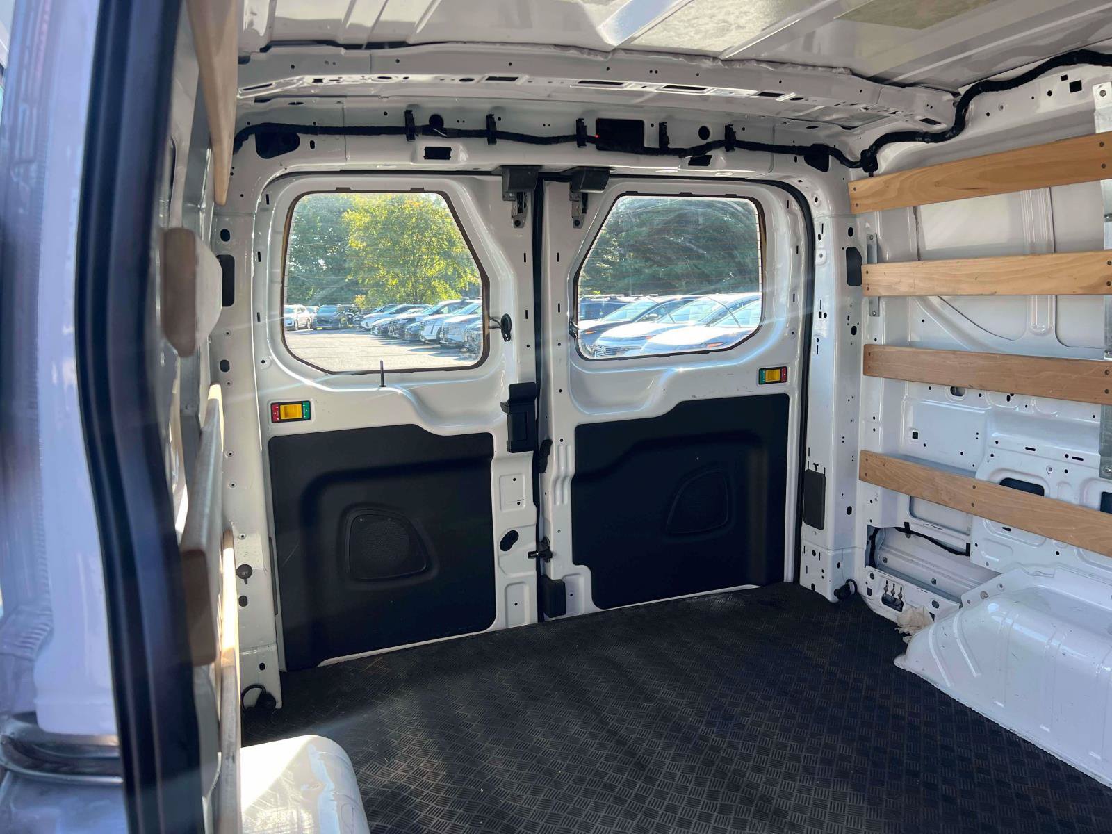 Used 2025 Ford Transit 250 Low Roof w/ Exterior Upgrade Package RWD image 18