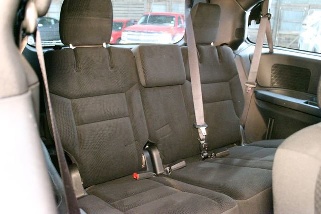 Used 2019 Dodge Grand Caravan SE FWD image 13