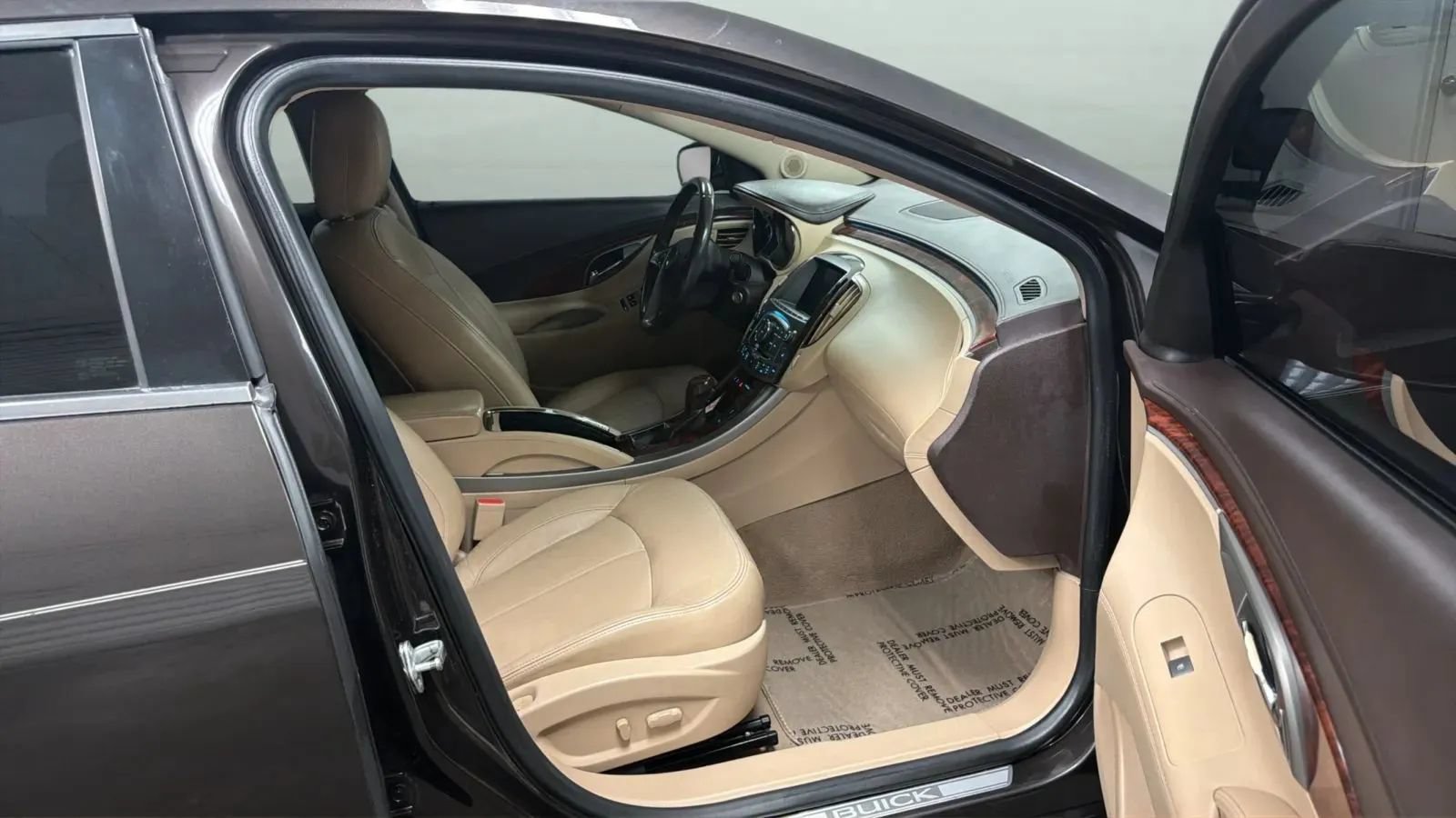 Used 2013 Buick LaCrosse Leather FWD image 20