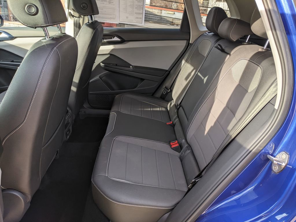 Certified 2023 Volkswagen Taos SE image 22