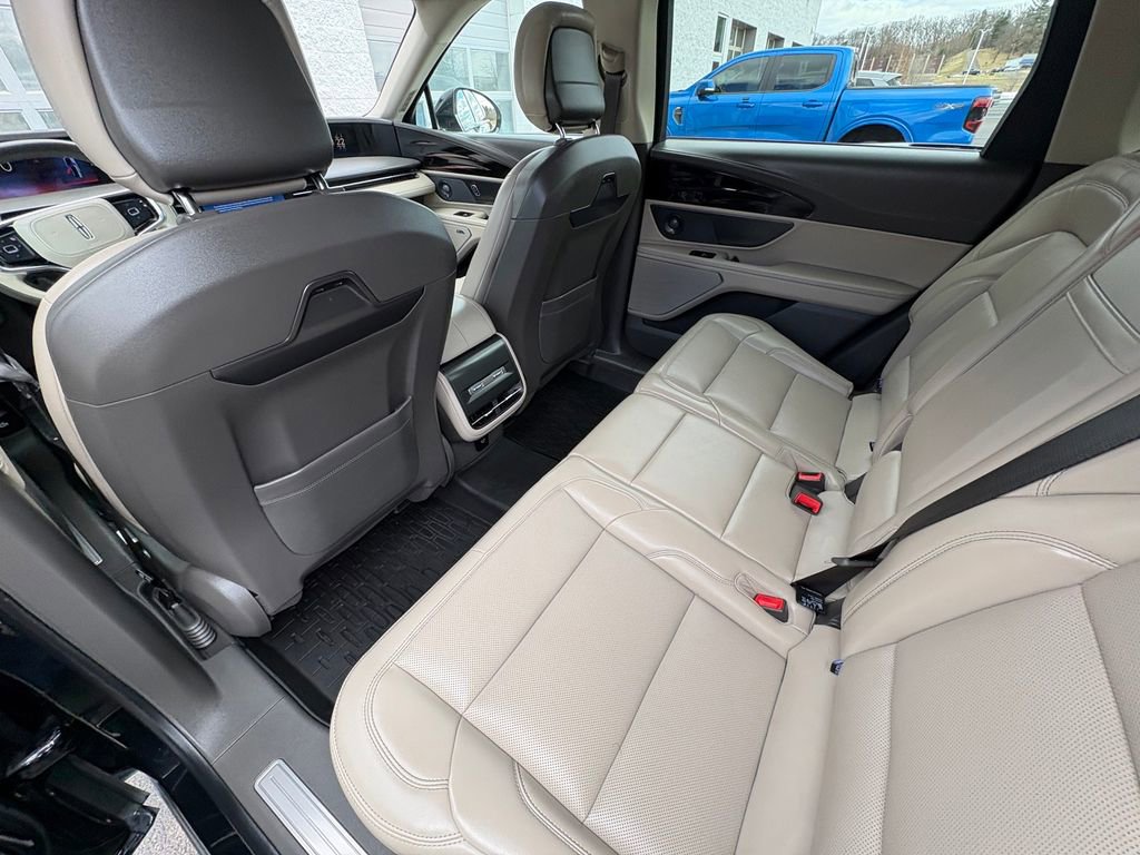 Certified 2025 Lincoln Nautilus Premier w/ Equipment Group 102A image 27