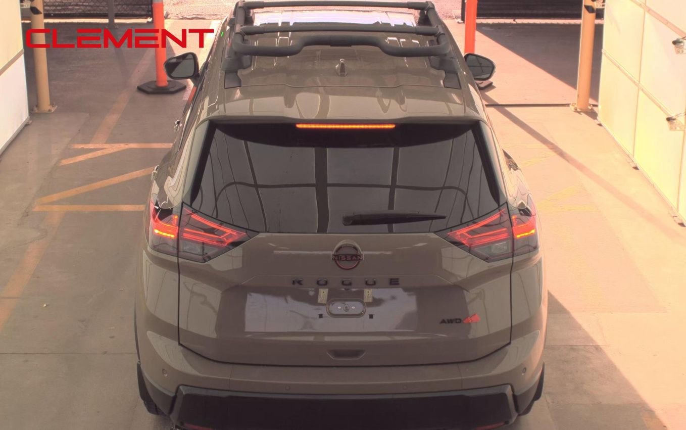 Used 2025 Nissan Rogue SV w/ Rock Creek Premium Package image 7