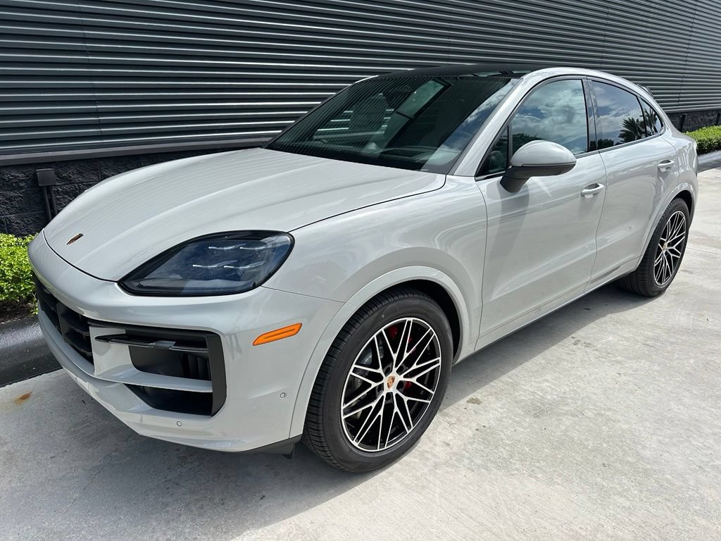 Used 2026 Porsche Cayenne S AWD/4WD image 7