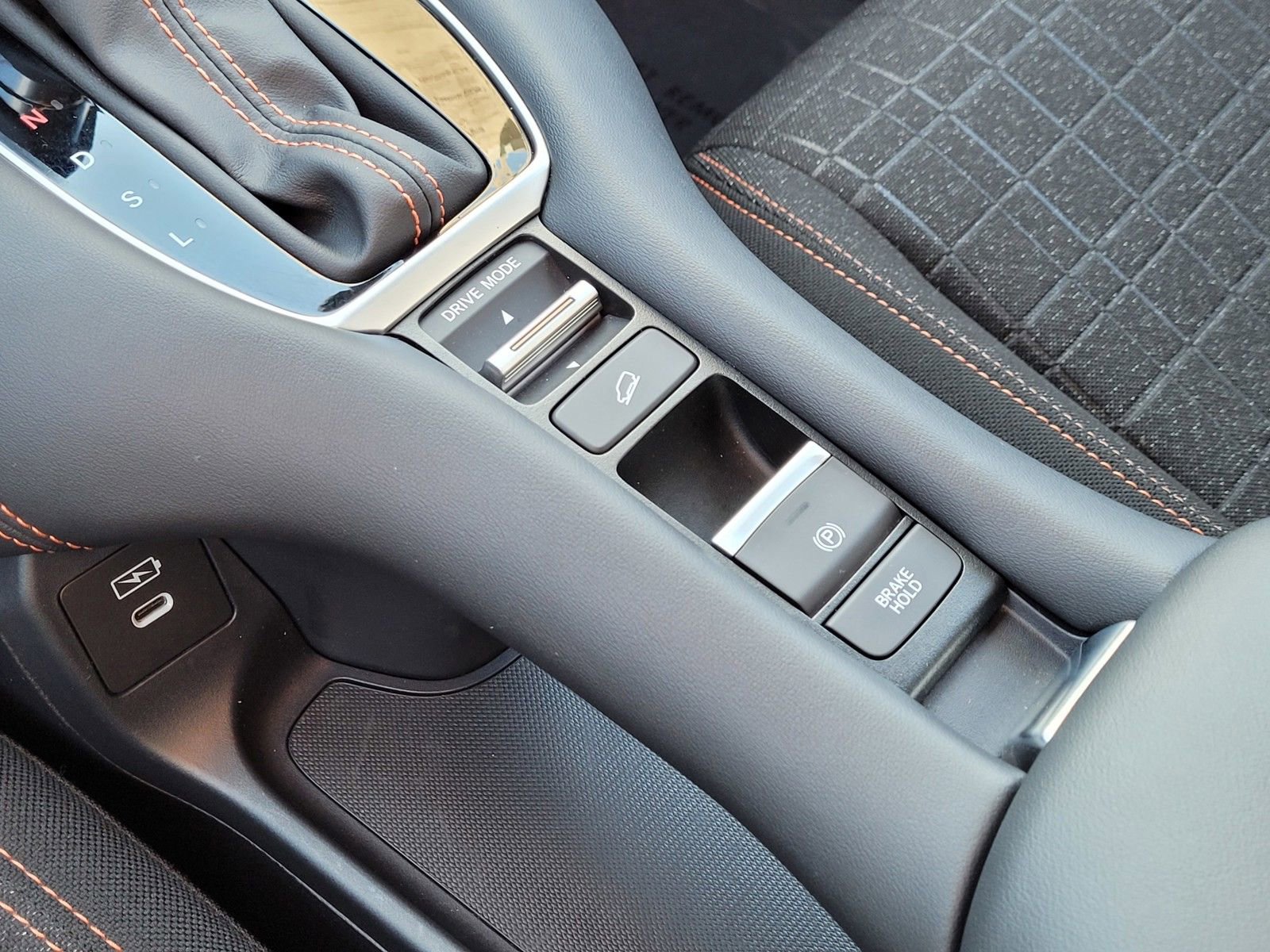 Certified 2024 Honda HR-V Sport image 27