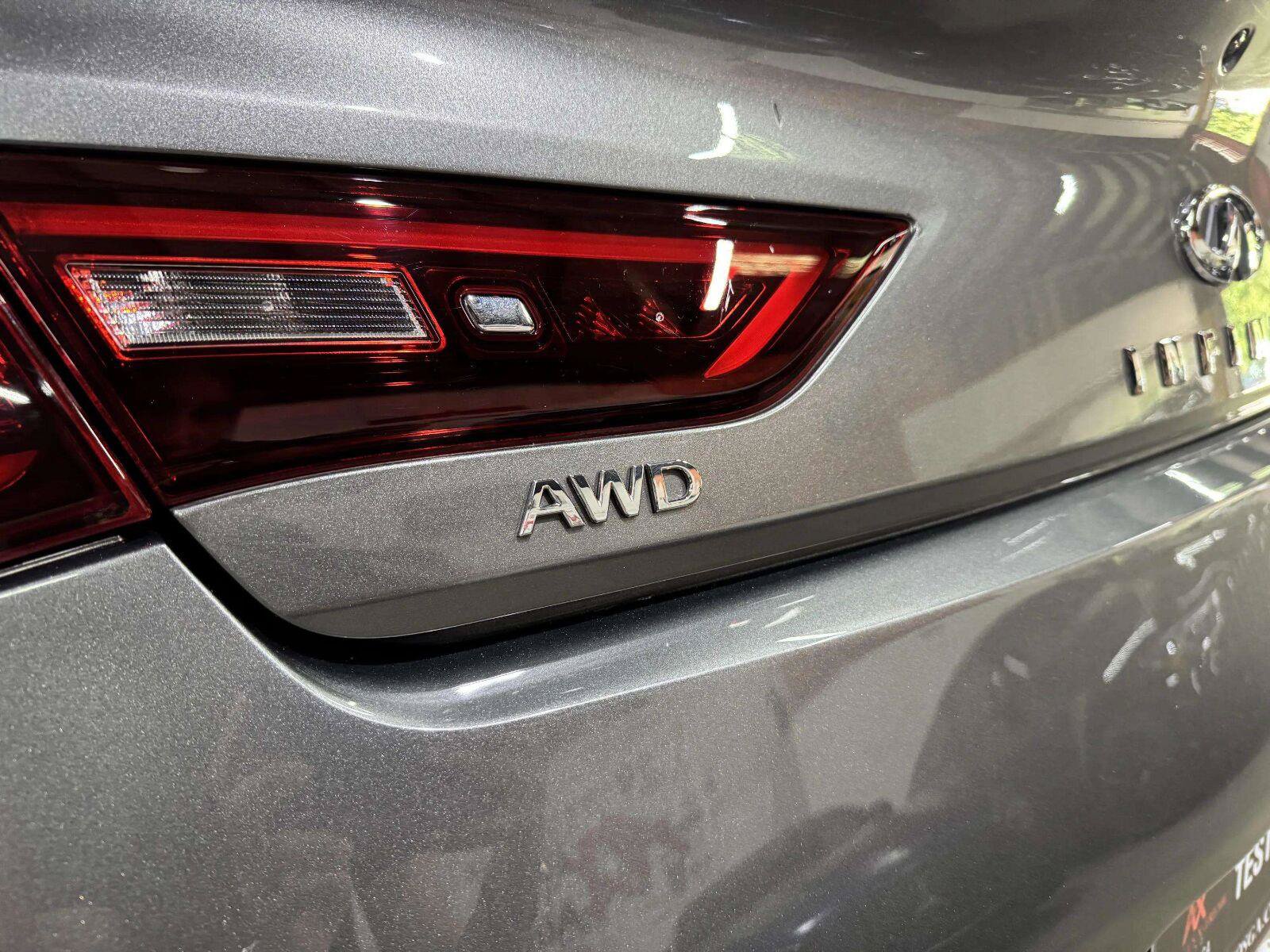 Used 2017 INFINITI Q60 3.0t w/ Premium Plus Package 3.0T AWD/4WD image 17