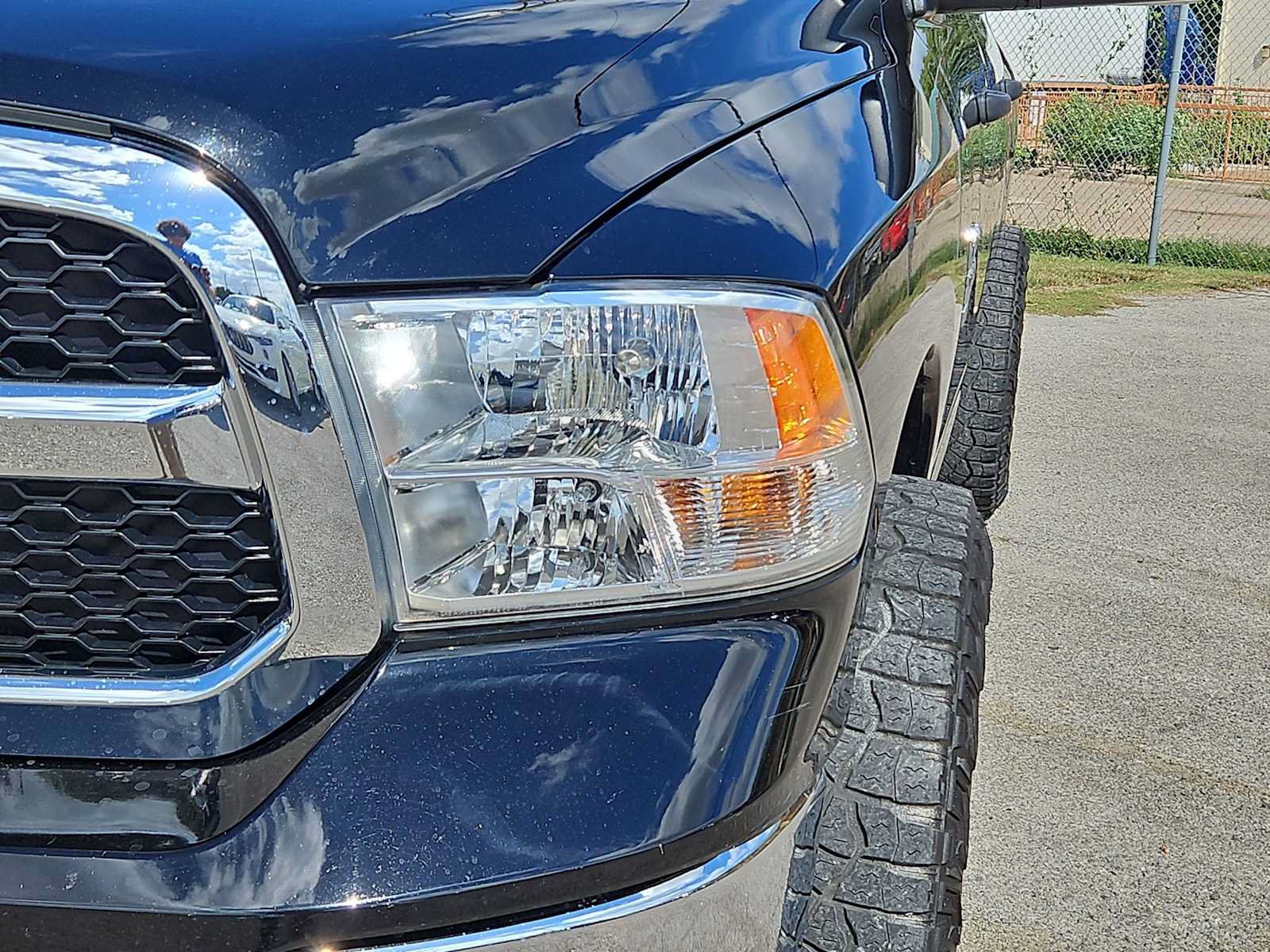 Used 2023 RAM 1500 Classic SLT w/ Trailer & Traction Group AWD/4WD image 10