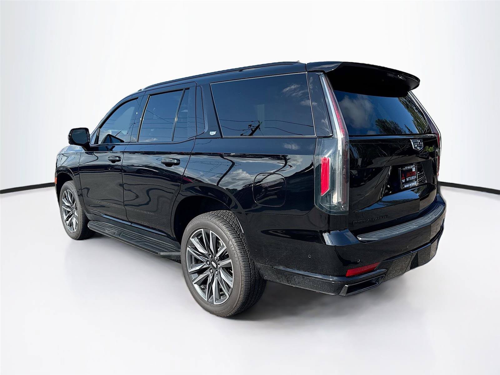 Used 2021 Cadillac Escalade Sport RWD image 3