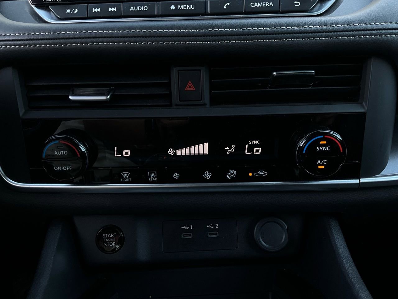 Used 2025 Nissan Rogue SV image 28