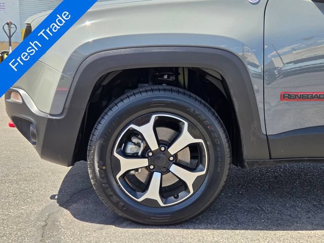 Used 2022 Jeep Renegade Trailhawk w/ Trailer Tow Group AWD/4WD image 8