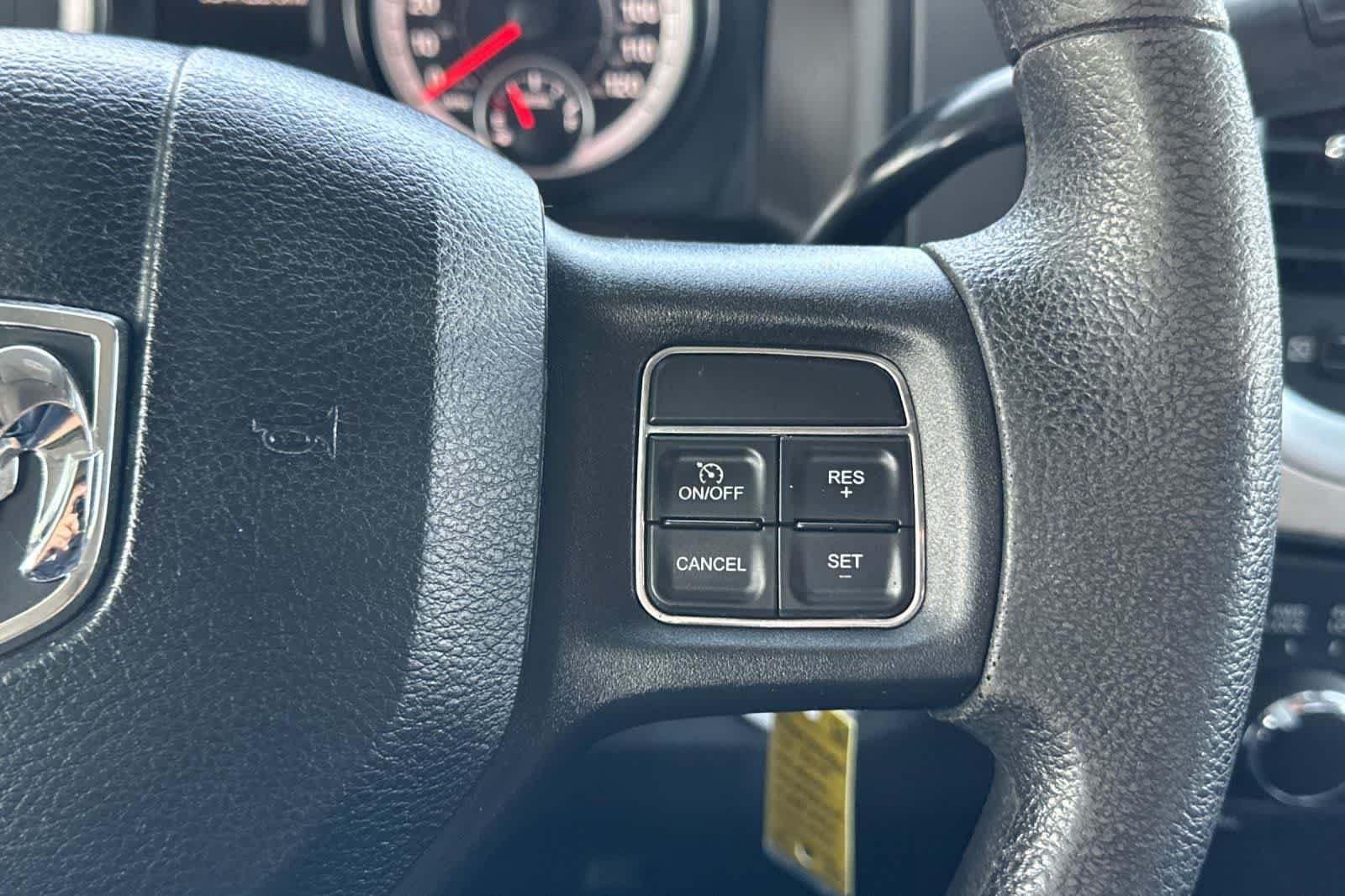Used 2015 RAM 2500 SLT AWD/4WD image 35