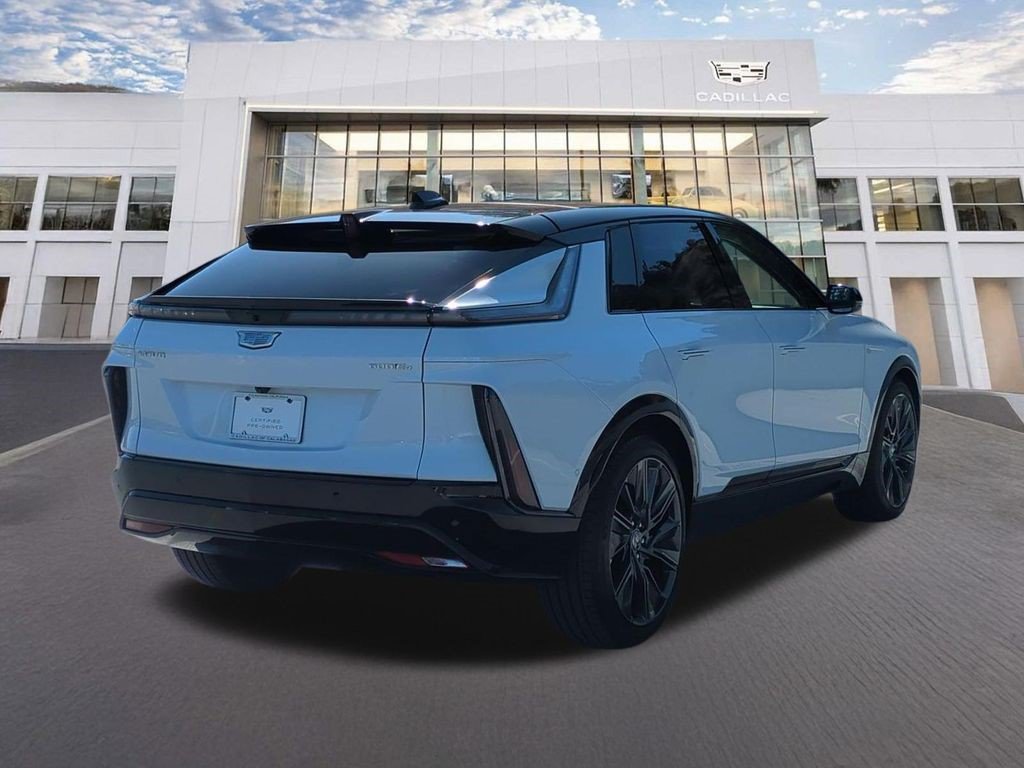 Certified 2026 Cadillac Lyriq Signature Sport AWD/4WD image 25