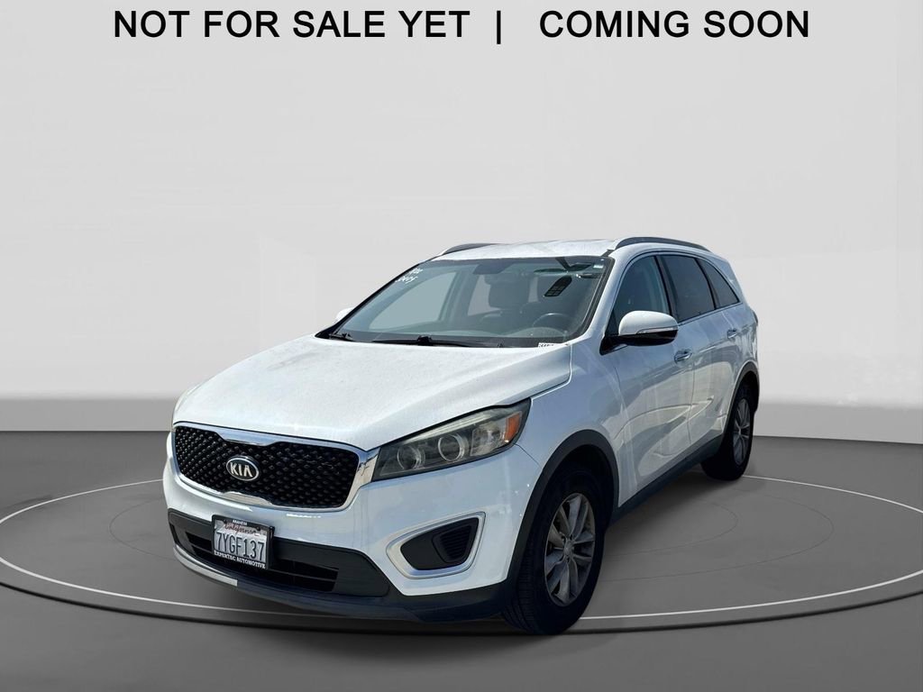 Used 2017 Kia Sorento LX image 1