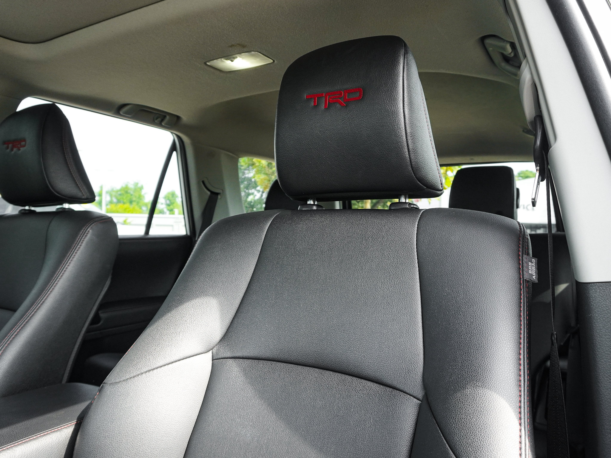 Used 2021 Toyota 4Runner Venture w/ Moonroof Package AWD/4WD image 16