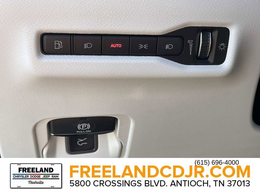 New 2026 Jeep Cherokee Limited image 31