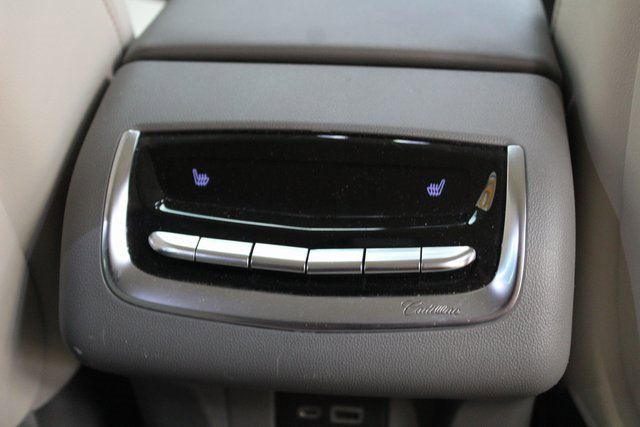 Used 2021 Cadillac XT6 Premium Luxury image 11