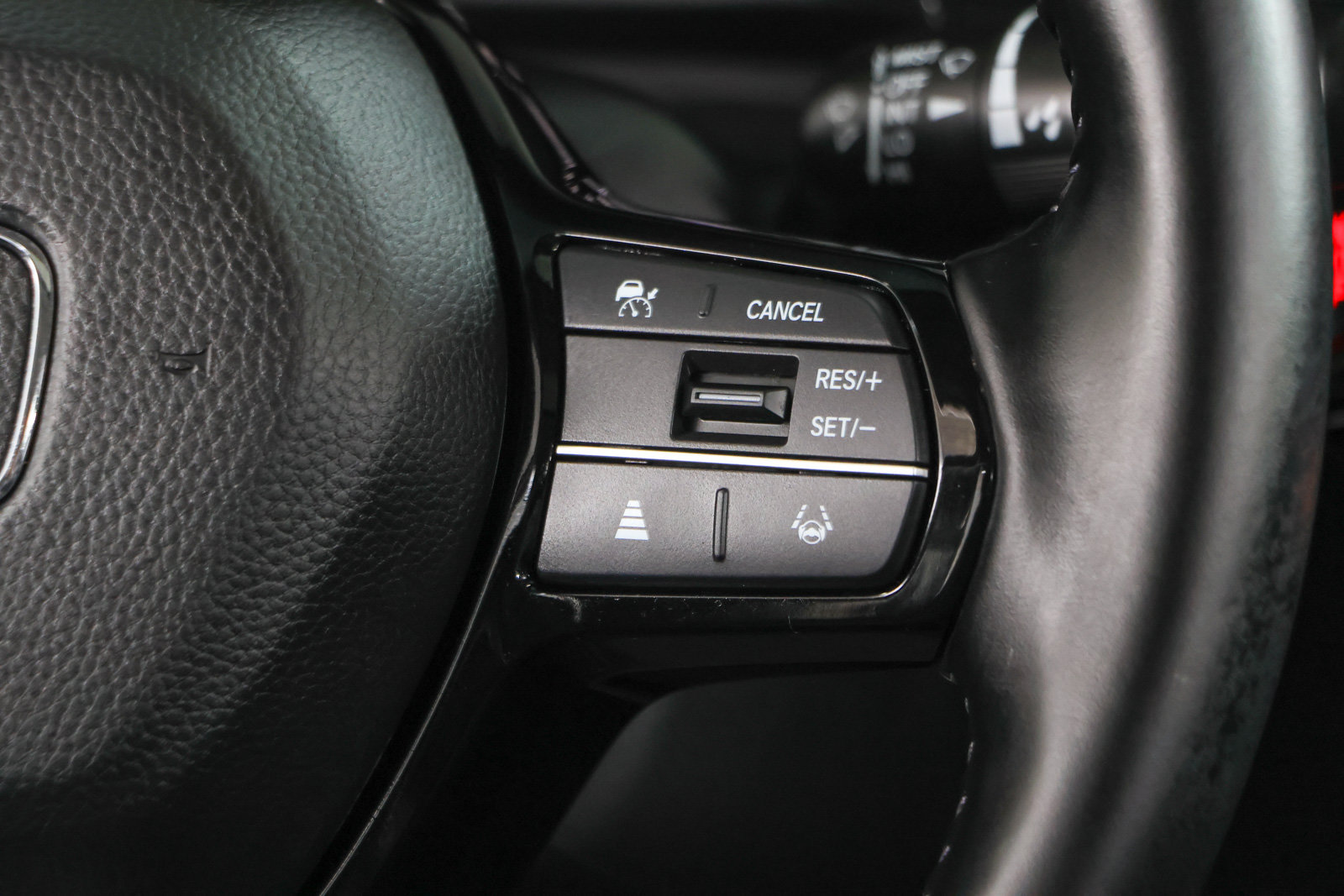 Used 2025 Honda CR-V EX-L image 14