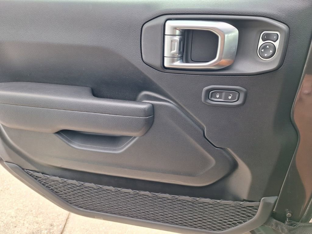Used 2024 Jeep Wrangler Unlimited Sport AWD/4WD image 19